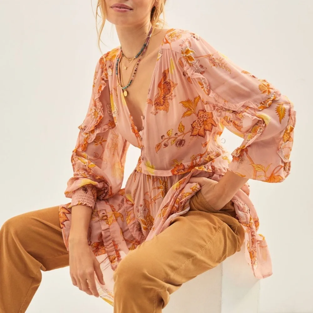 *Anthropologie Sheer Ruffled Tunic Blouse Size Medium - Picture 1 of 5